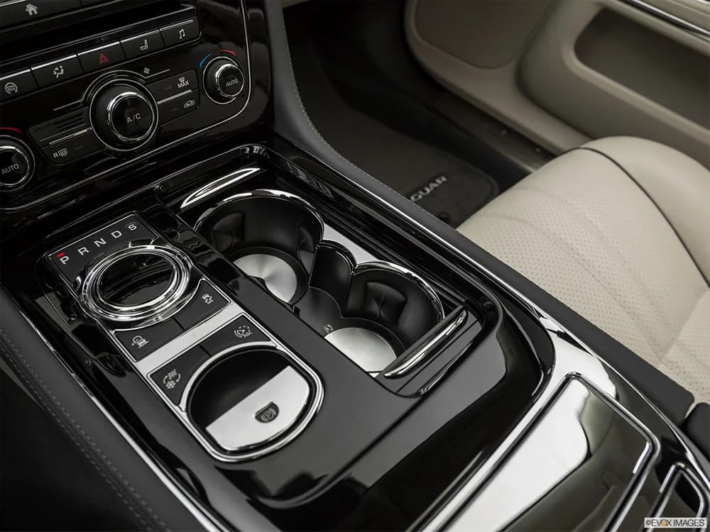 XJ