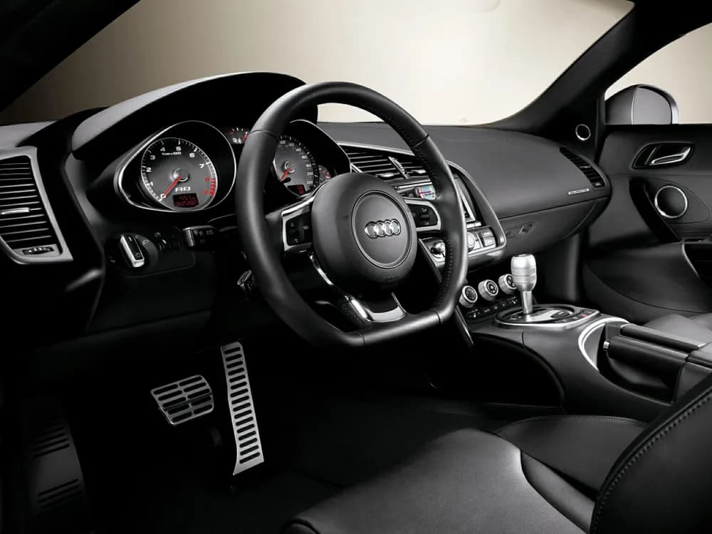 R8 Coupe