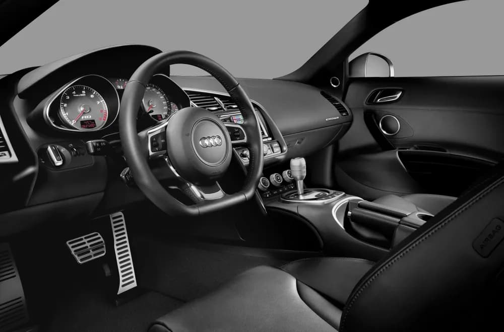 R8 Coupe