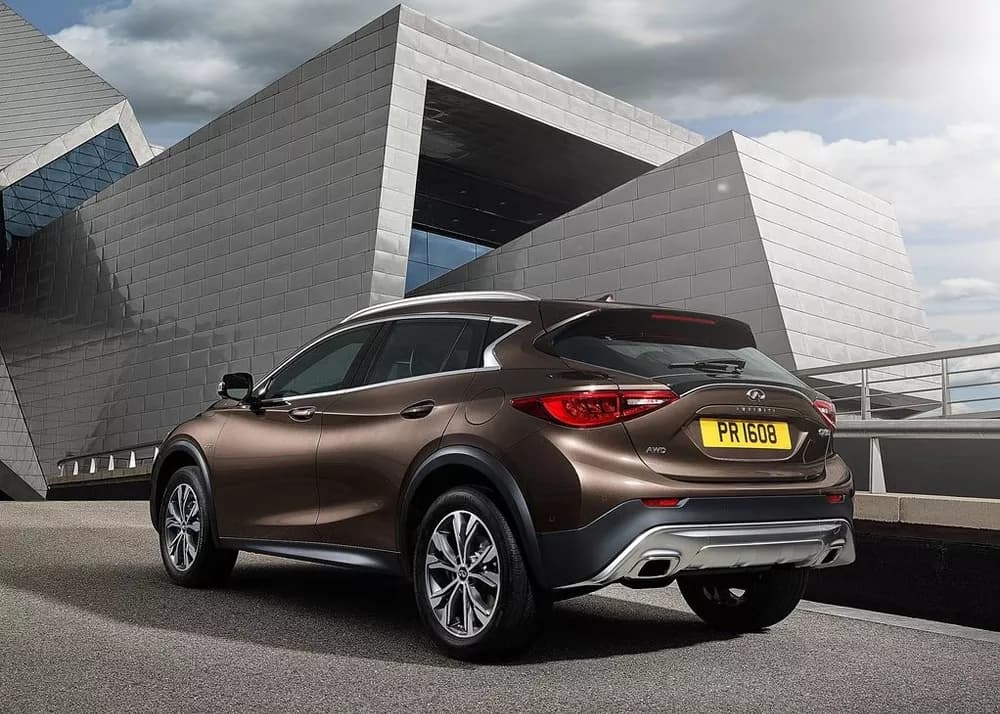 QX30