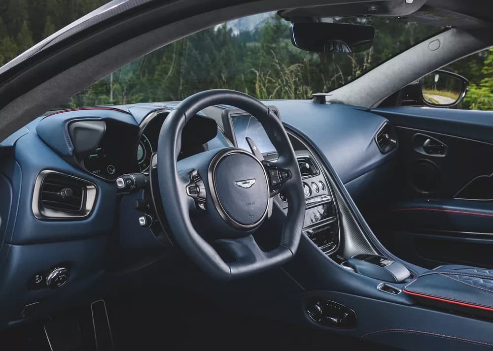 DBS Superleggera