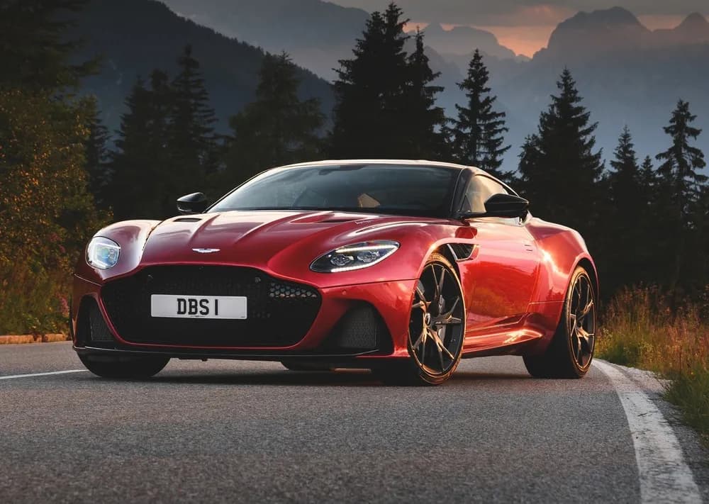 DBS Superleggera