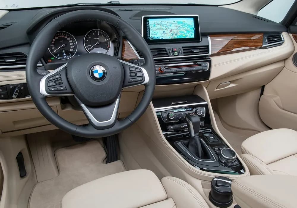 BMW 2 Series Active Tourer 2021 225i