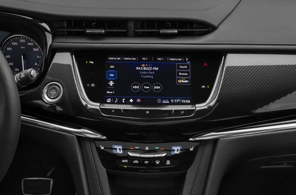 XT6