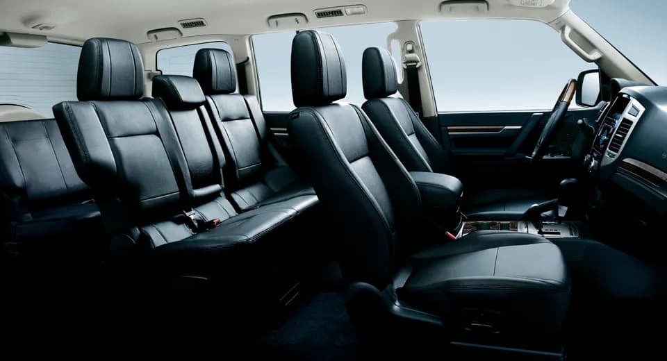 Mitsubishi Pajero 2022 3.5L 3 Door Basic