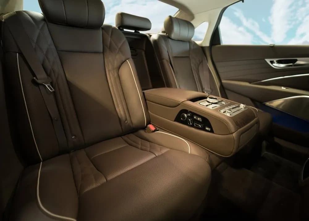 K900