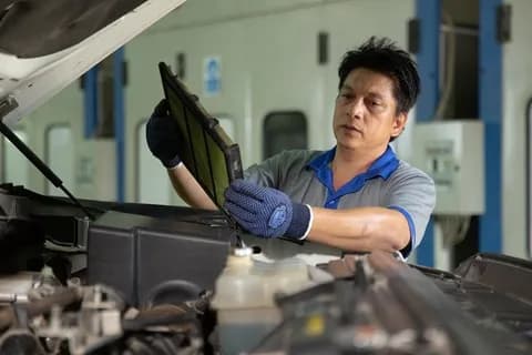 خدمات الصيانة مقدم من Auto central