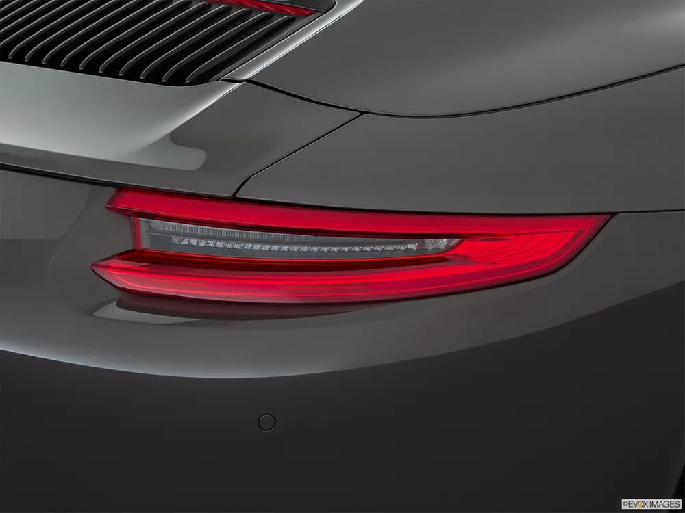 Porsche 911 2018 Carrera Cabriolet