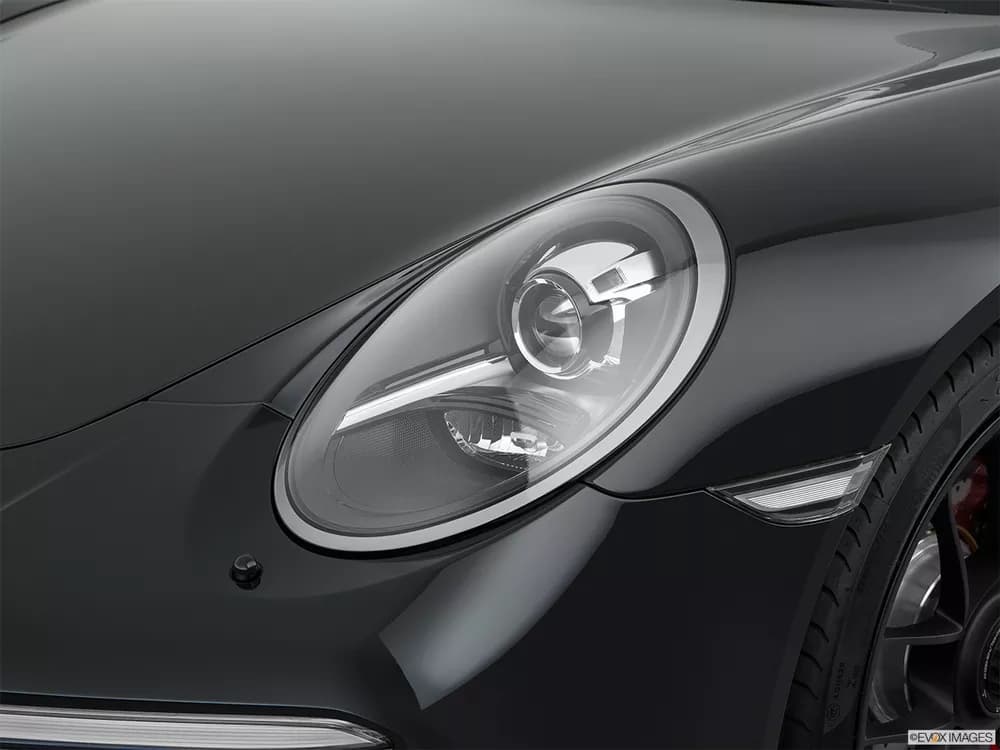 Porsche 911 2018 Targa 4 GTS