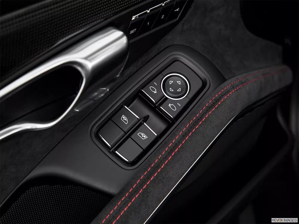 Porsche 911 2018 Targa 4 GTS