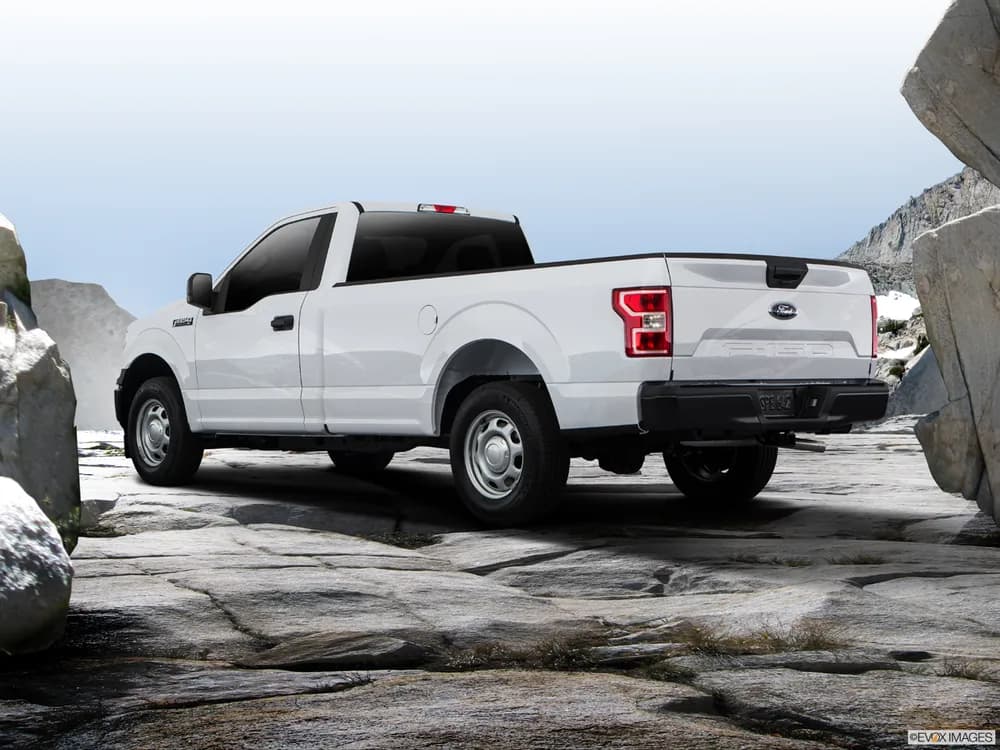 Ford F-150 2019 5.0L Regular Cab XLT (Chrome Pack)