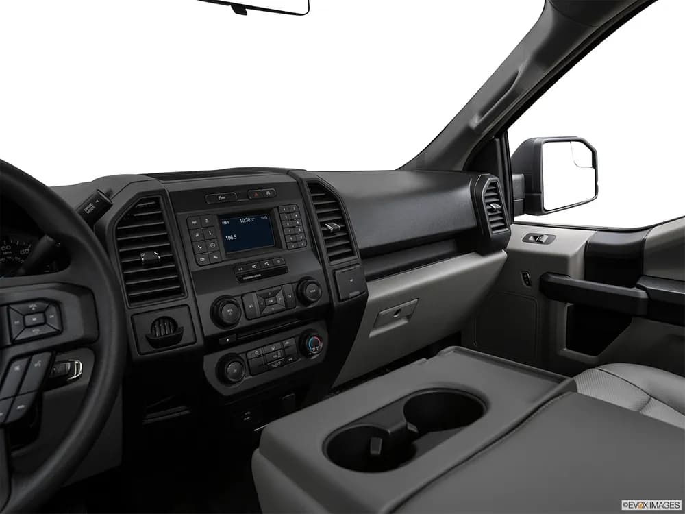 Ford F-150 2019 5.0L Regular Cab XLT