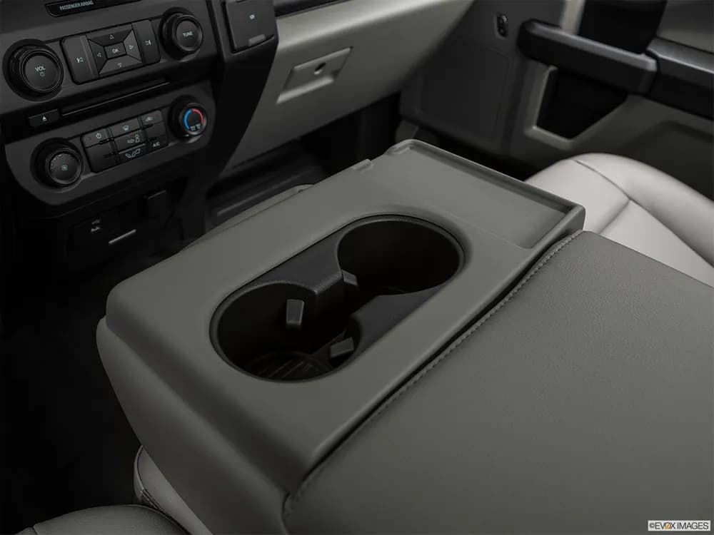 Ford F-150 2019 5.0L Regular Cab XLT