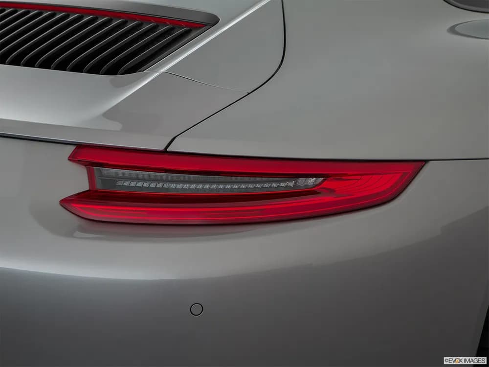 Porsche 911 2019 Carrera 4