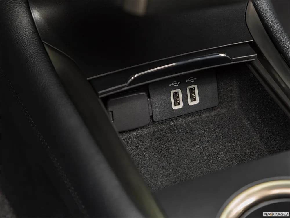 Lincoln MKC 2019 2.3L Reserve (Tech Pack) Mid Option