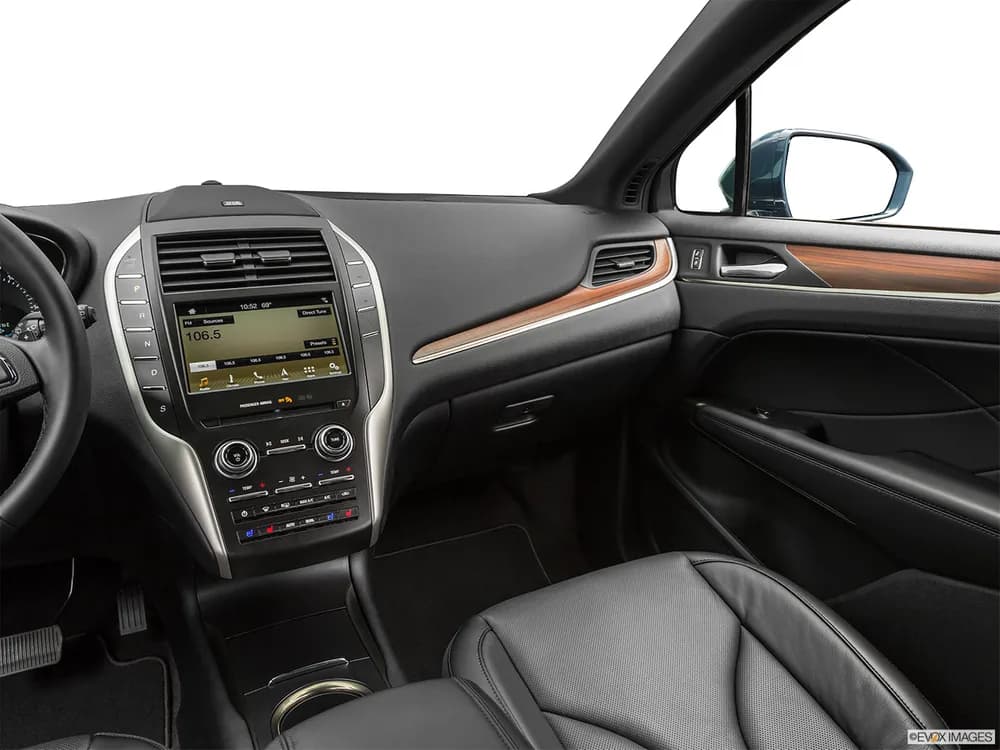 Lincoln MKC 2019 2.3L Reserve (Tech Pack) Mid Option