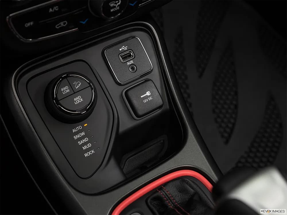 Jeep Compass 2019 2.4L Trailhawk (4x4)
