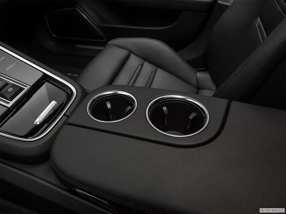 Porsche Panamera 2020 Turbo
