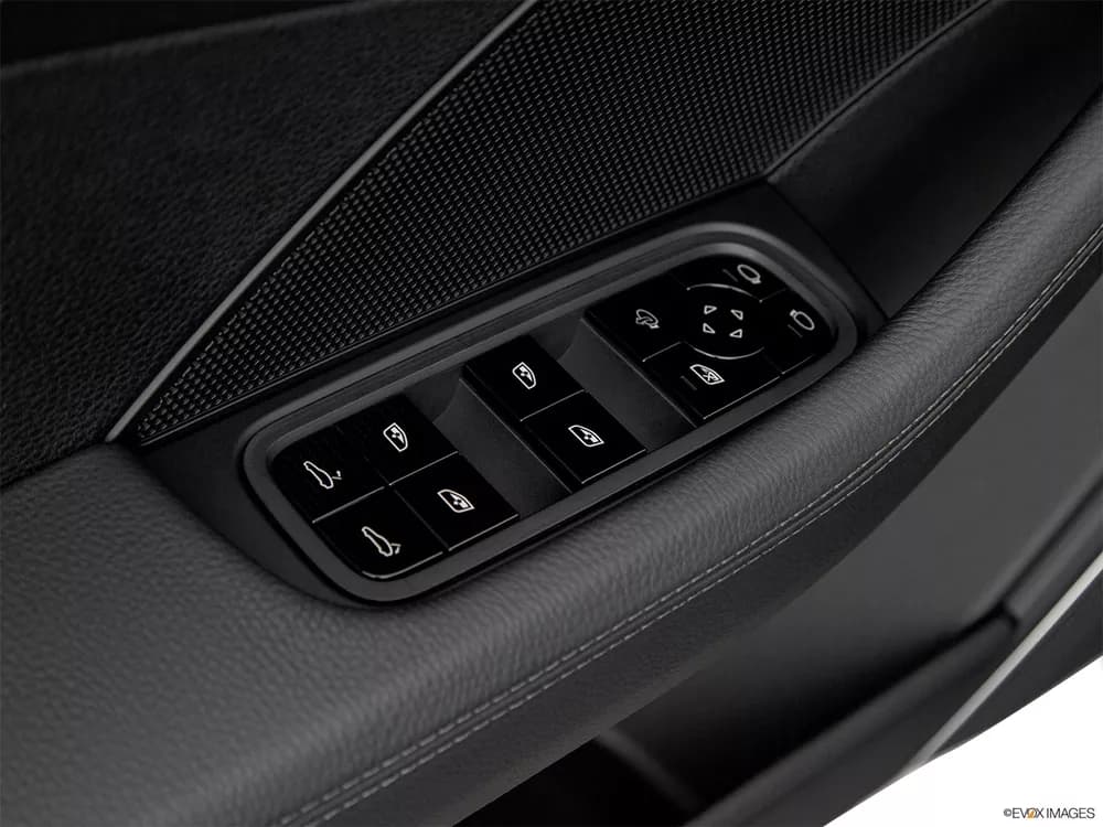 Porsche Panamera 2020 Turbo