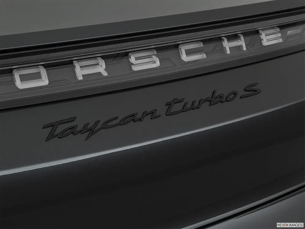 Porsche Taycan 2021 Turbo S