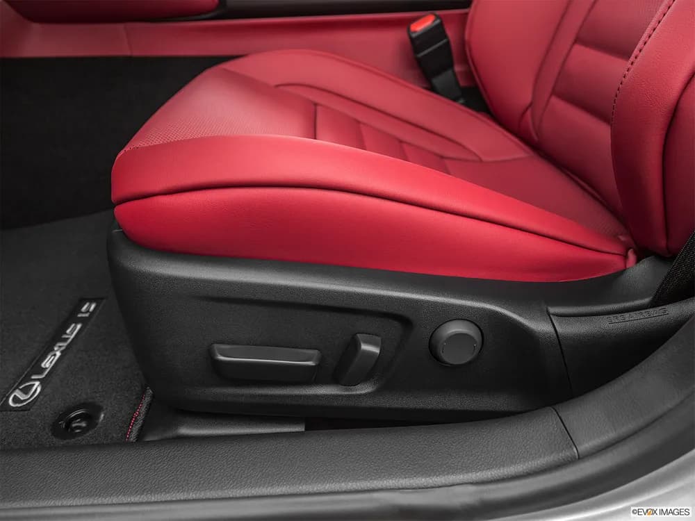 Lexus IS 2022 200t Exclusive