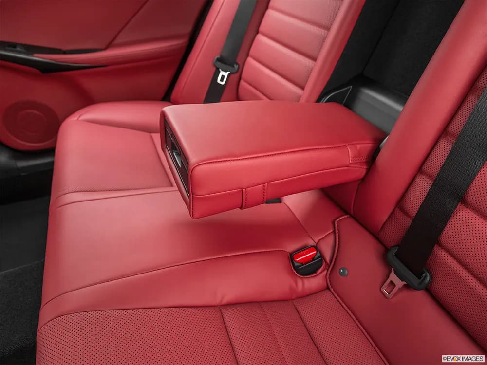 Lexus IS 2022 200t Exclusive