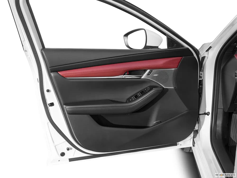 Mazda 3 Hatchback 2022 1.5L Classic