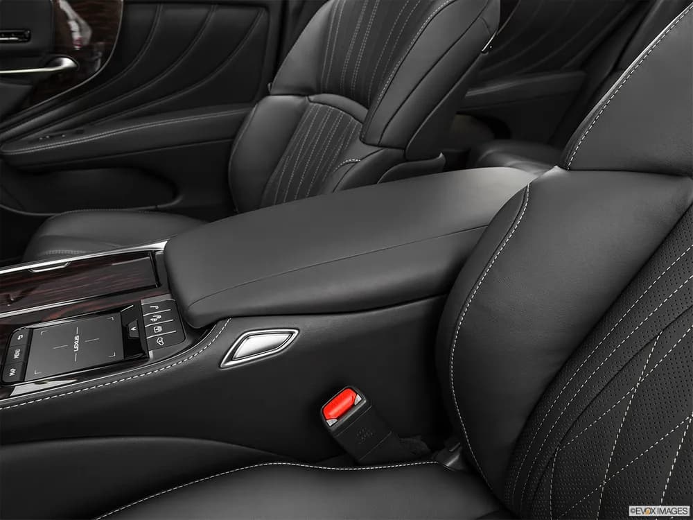 Lexus LS 2022 460 Platinum (LWB)