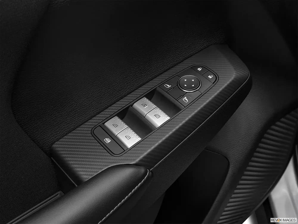 ميتسوبيشي أوتلاندر 2022 2.4L PHEV S-AWD Baseline
