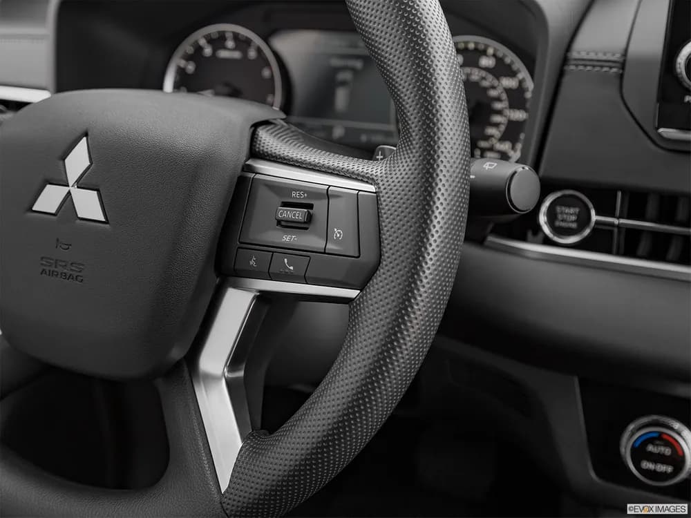 ميتسوبيشي أوتلاندر 2022 2.4L PHEV S-AWD Baseline
