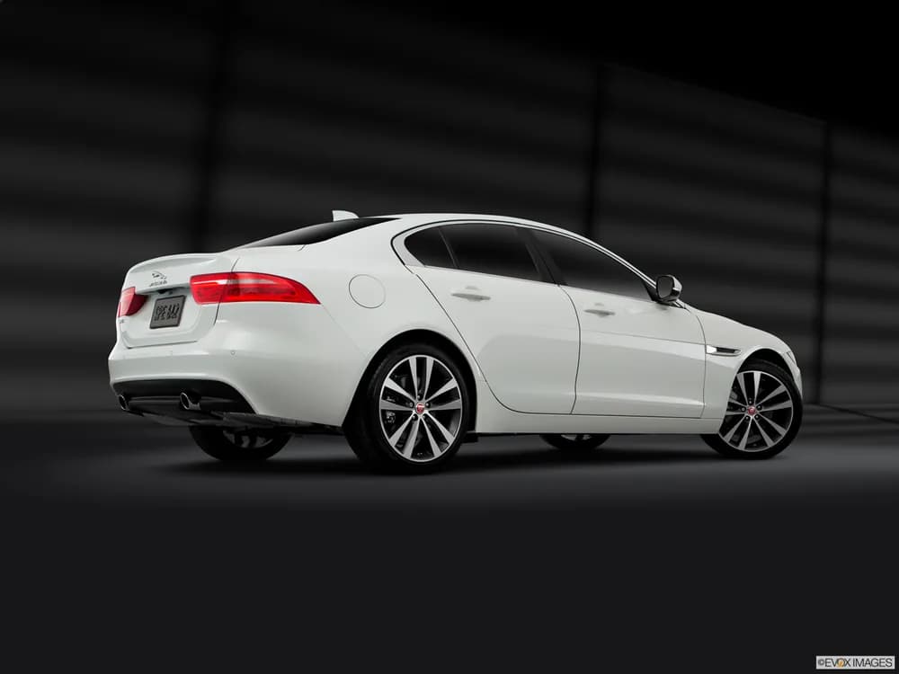 Jaguar XE 2018 2.0 Prestige