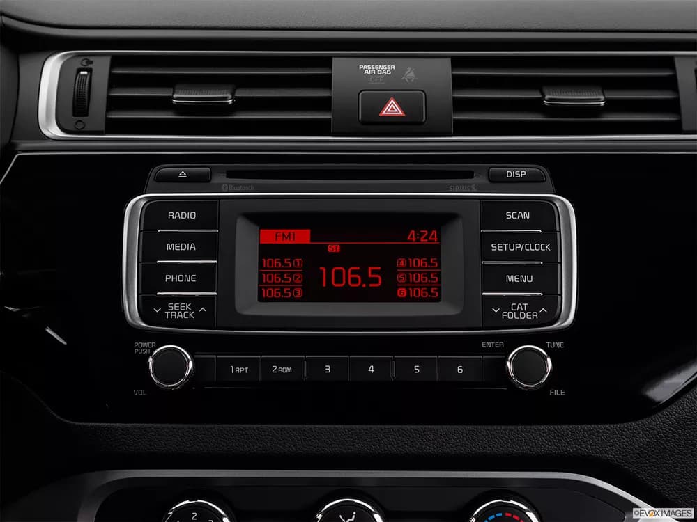 Kia Rio Sedan 2018 1.4 Base