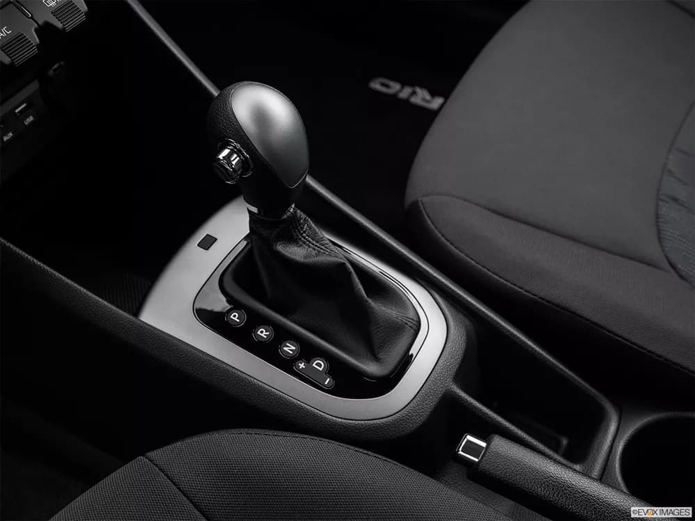 Kia Rio Sedan 2018 1.4 Base