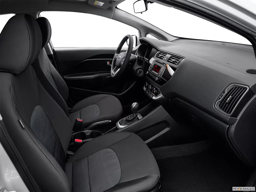 Kia Rio Sedan 2018 1.4 Base