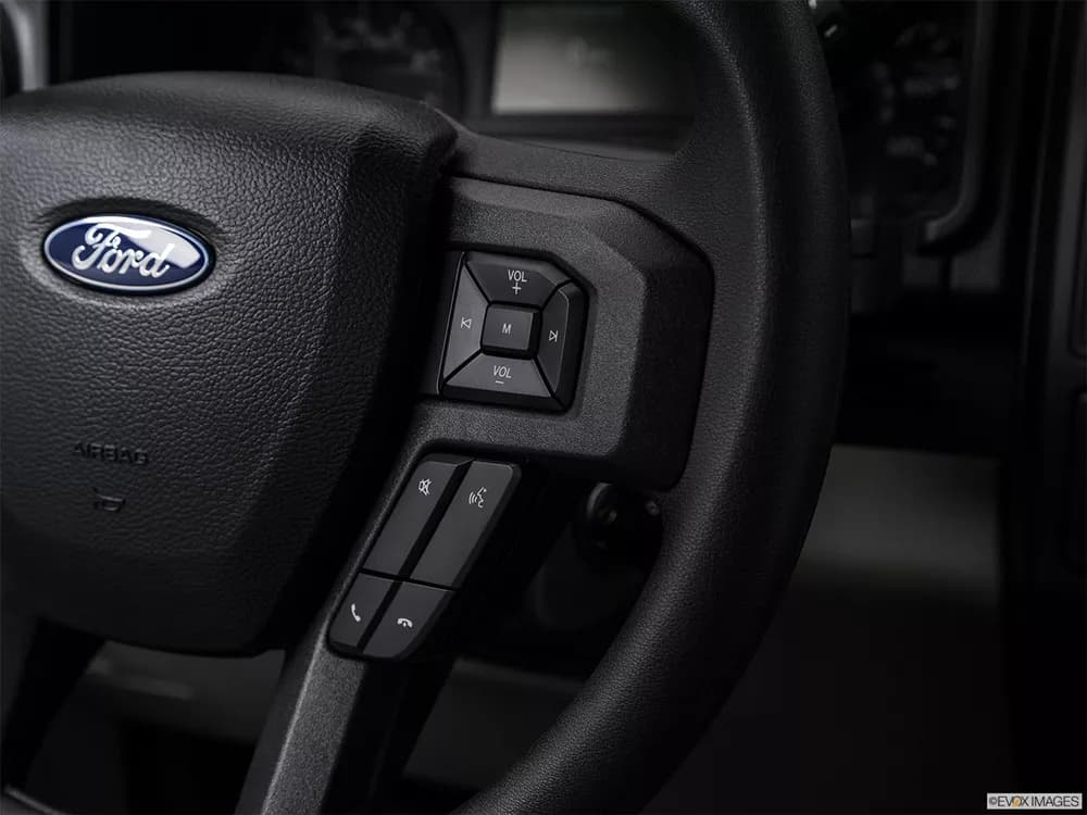 Ford F-150 2018 3.5L Regular Cab XL (2WD)