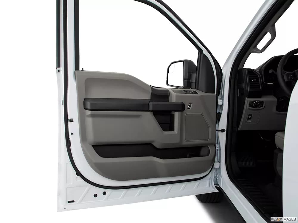 Ford F-150 2018 3.5L Regular Cab XL (2WD)