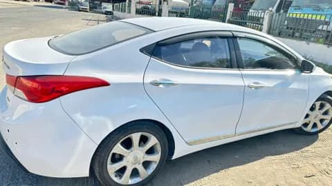Used Hyundai Elantra 2013 Used Hyundai Elantra 2013 used_cars.forSale