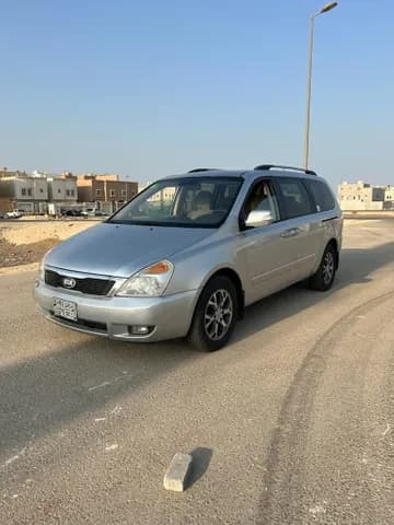 مستعملة كيا كارنفال 2015 مستعملة كيا كارنفال 2015 used_cars.forSale