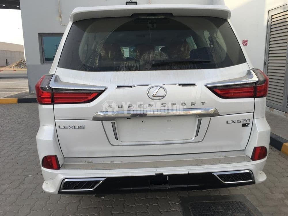 Used Lexus LX 570 5 door 5.7L 2021