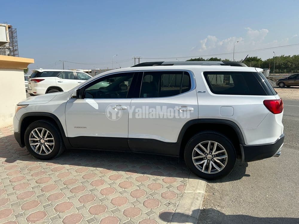 جي إم سي أكاديا 3.6L دفع رباعي 2017 مستعملة