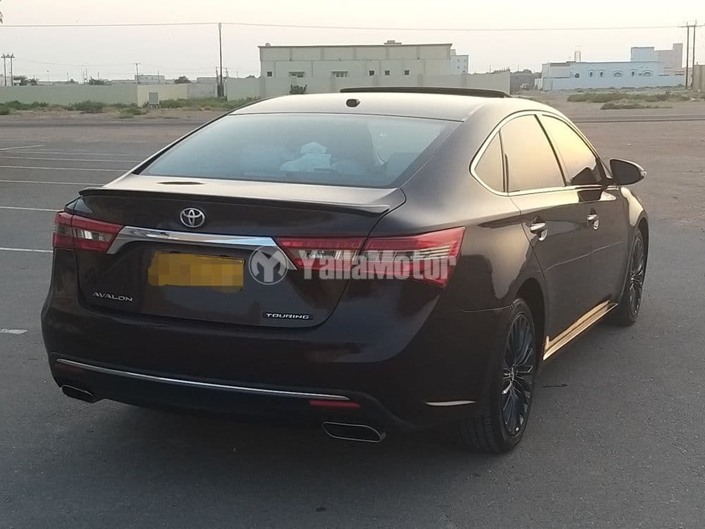 تويوتا افالون 3.5L V6 Touring 2016 مستعملة