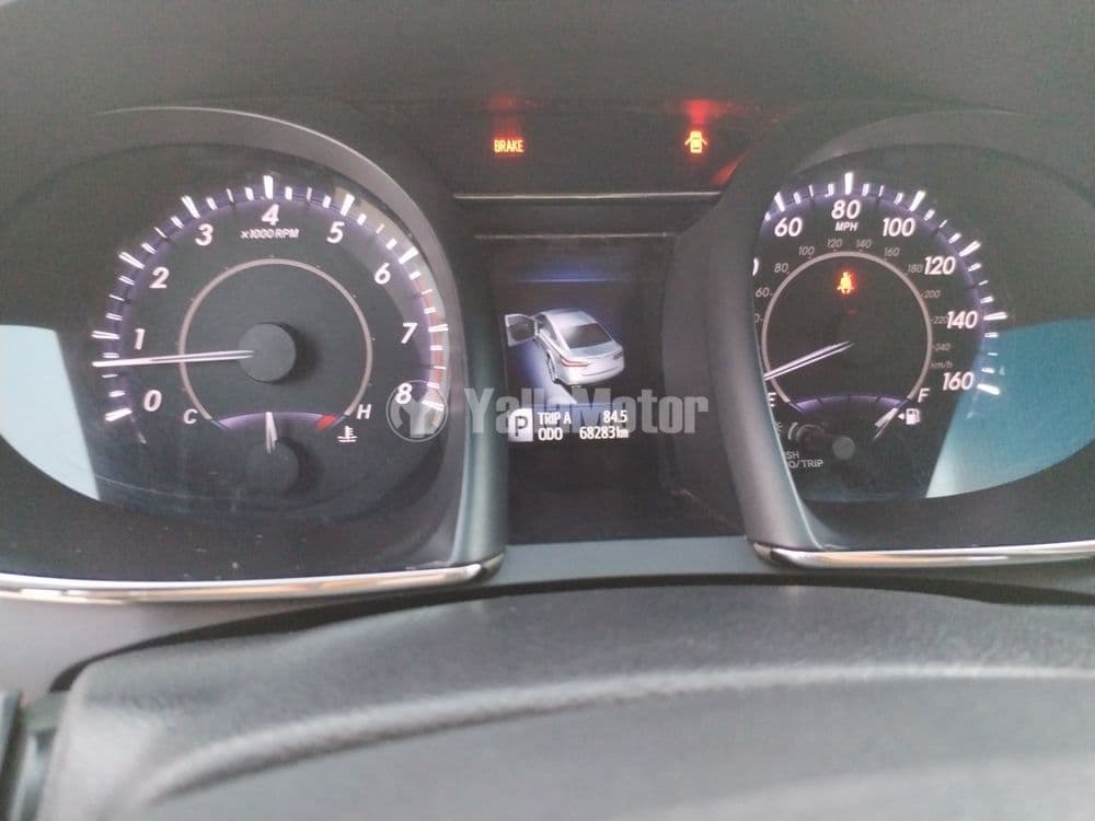 تويوتا افالون 3.5L V6 Touring 2016 مستعملة