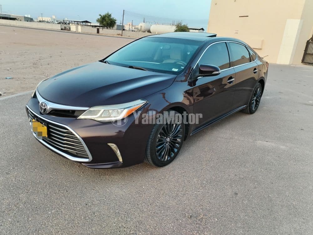 تويوتا افالون 3.5L V6 Touring 2016 مستعملة