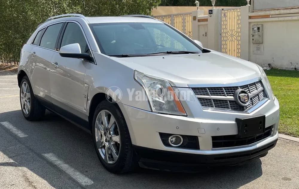 كاديلاك أس آر اكس 3.6L 5 Seater 2012 مستعملة