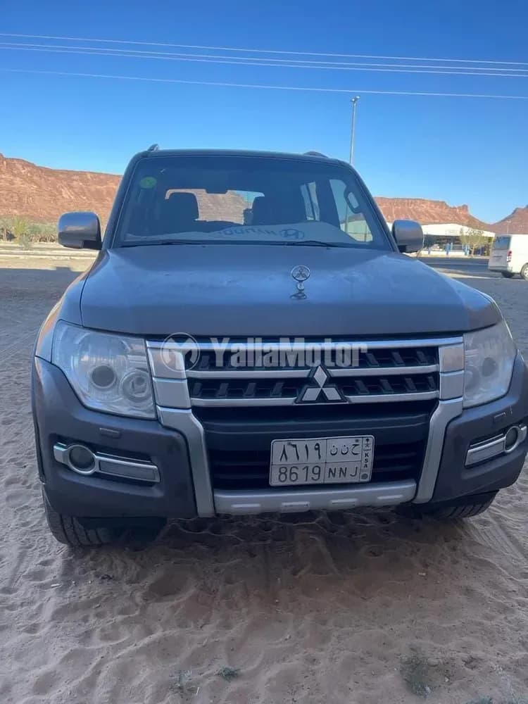Used Mitsubishi Pajero 2016
