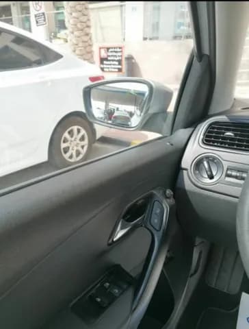 Used Volkswagen Polo Sedan SE 2014