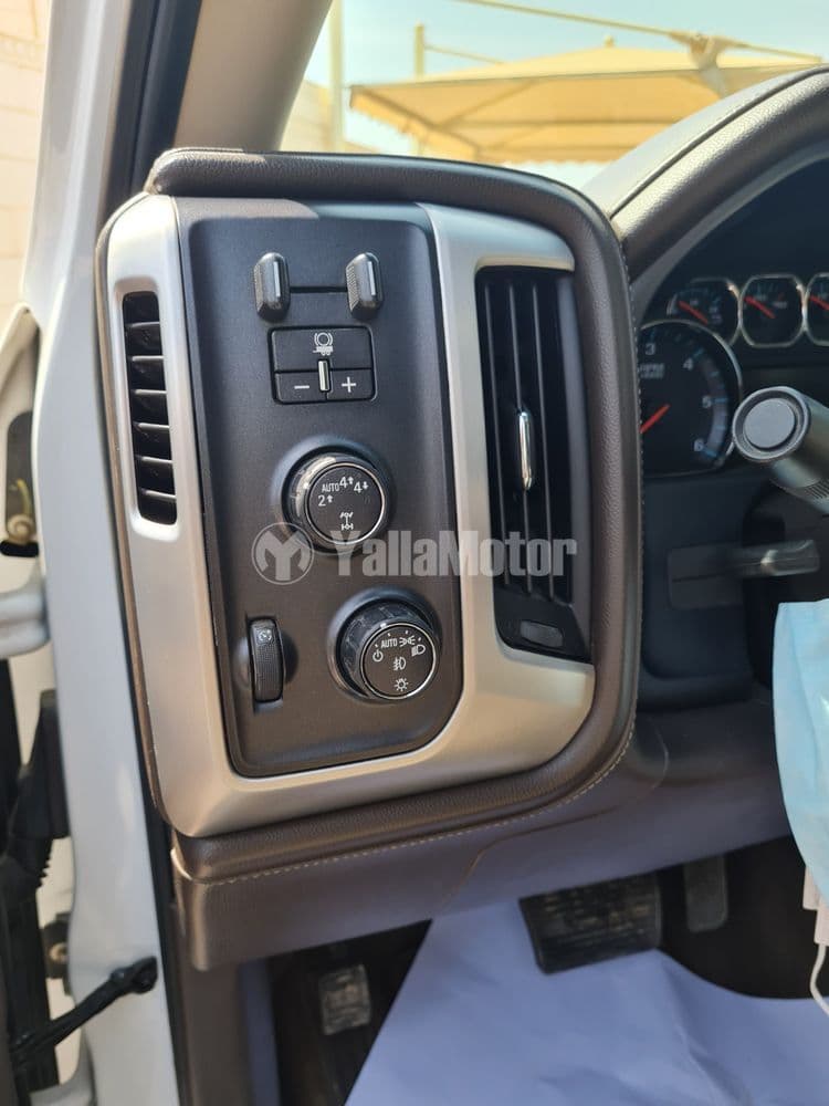 Used GMC Sierra 5.3L V8 SLE Crew Cab (AWD) 2018