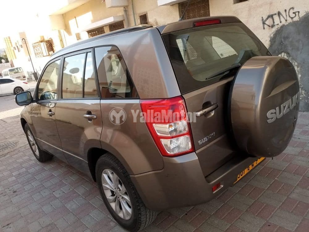 سوزوكي جراند فيتارا 5 Door Top 2014 مستعملة