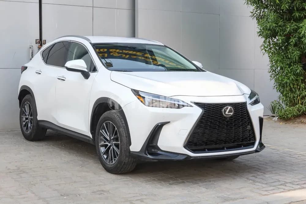 لكزس إن إكس 350h Hybrid AWD 2022 مستعملة