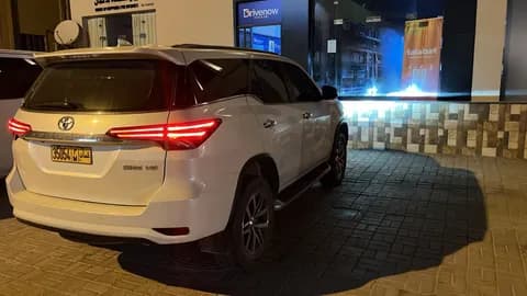 Used Toyota Fortuner 4.0L 4X4 2016 Used Toyota Fortuner 4.0L 4X4 2016 used_cars.forSale